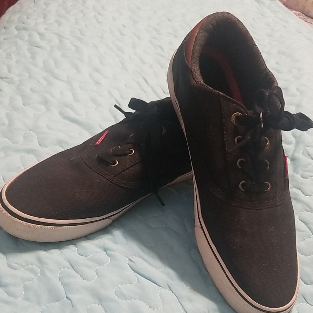 LEVI'S Black Lace Up Canvas Mens Tennis  Shoes Sz 10.5 EUC